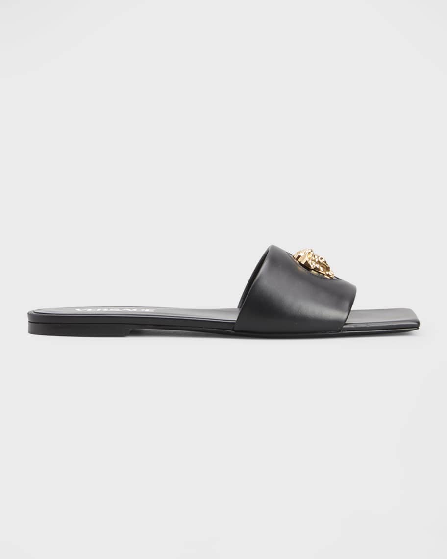 【関税込み】Versace ブラック 'La Medusa' プールスライド Versace La Medusa Flat Slide Sandals | Neiman Marcus