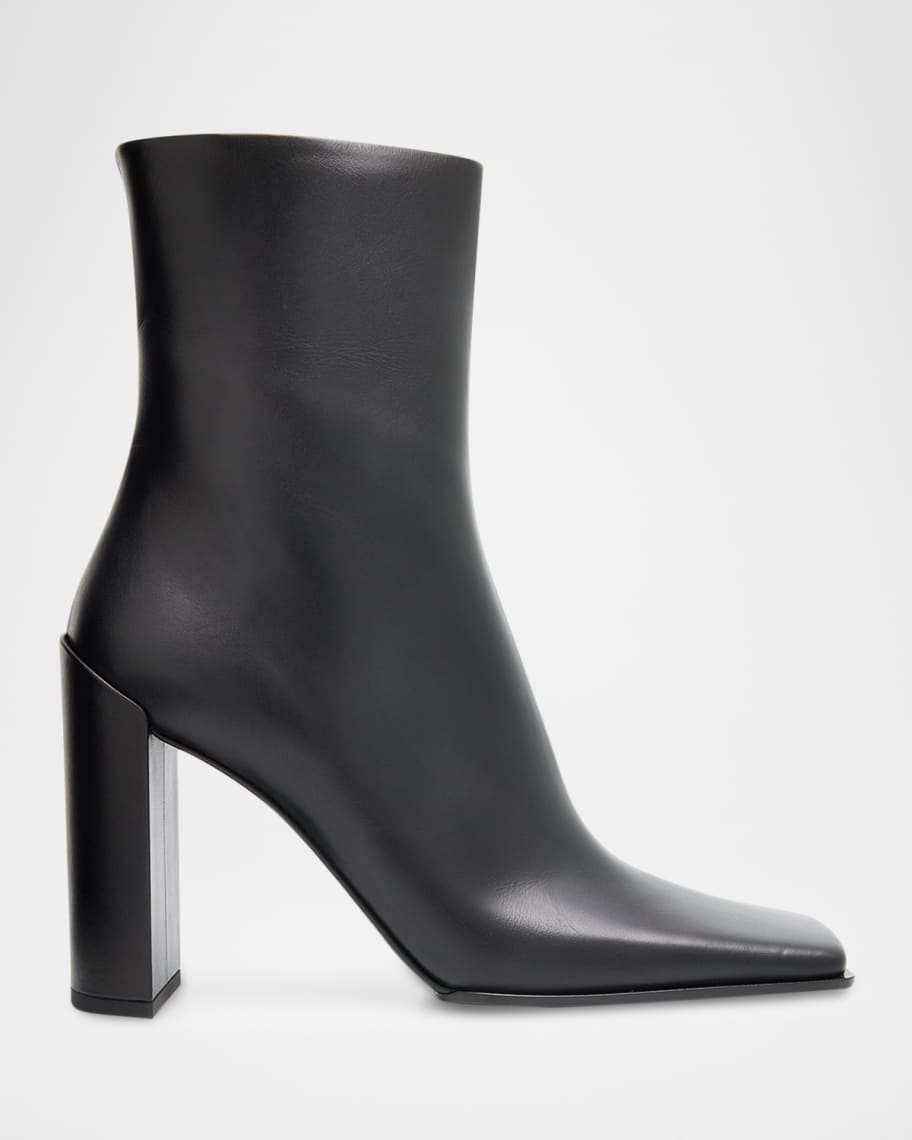 ミ*ん様 新品　ALAIA ブーツ ALAIA Square Calfskin Leather Ankle Boots | Neiman Marcus