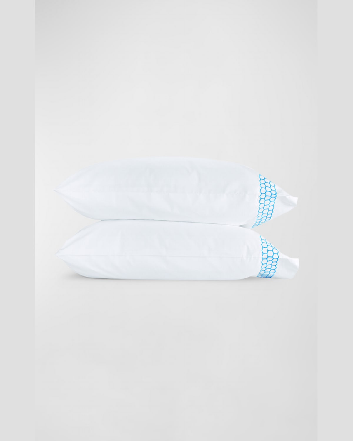 Matouk Two Standard Liana 520 Thread Count Pillowcases In Ocean