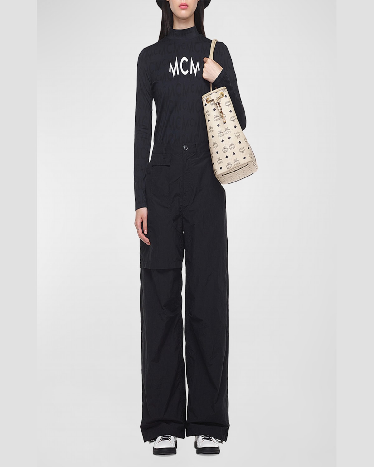 Mcm Liz Reversible Medium Visetos Tote Bag In Cognac