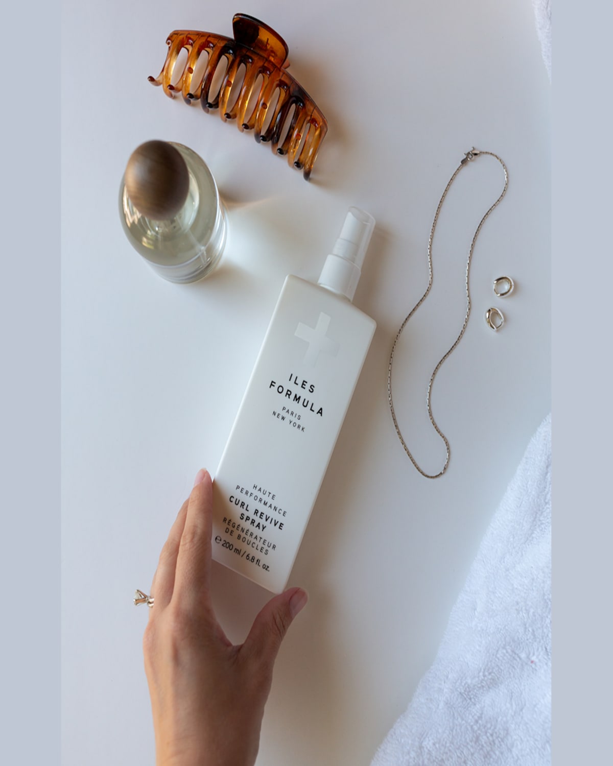 Iles Formula 6.8 Oz. Haute Performance Curl Revive Spray