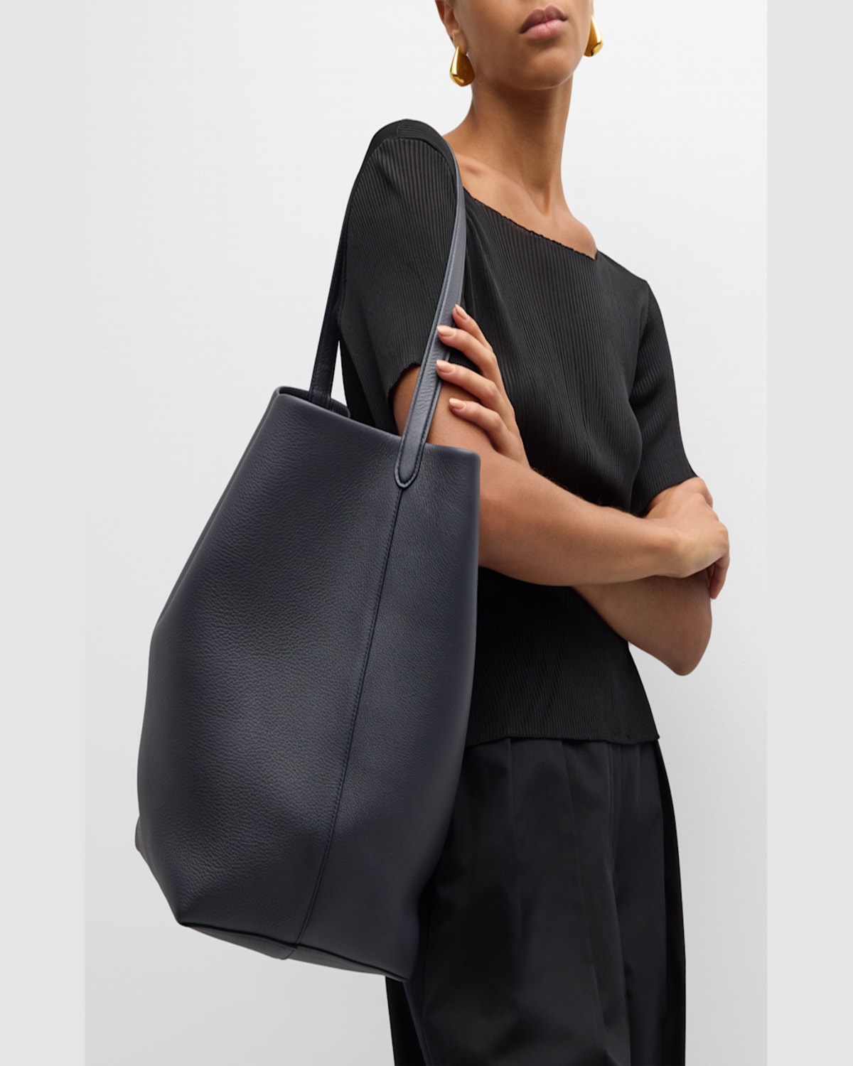 The Row N/s Park Tote Large In Lux Grained Calfksin In Sandpit