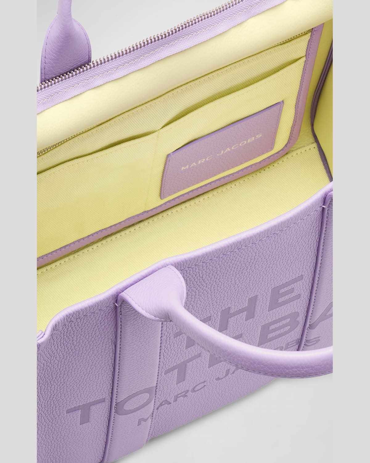 Marc Jacobs The Leather Medium Tote Bag In Wisteria