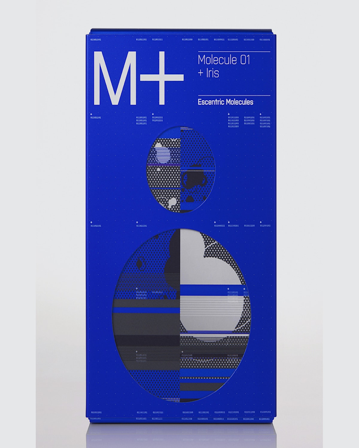 Escentric Molecules Molecule 01 + Iris