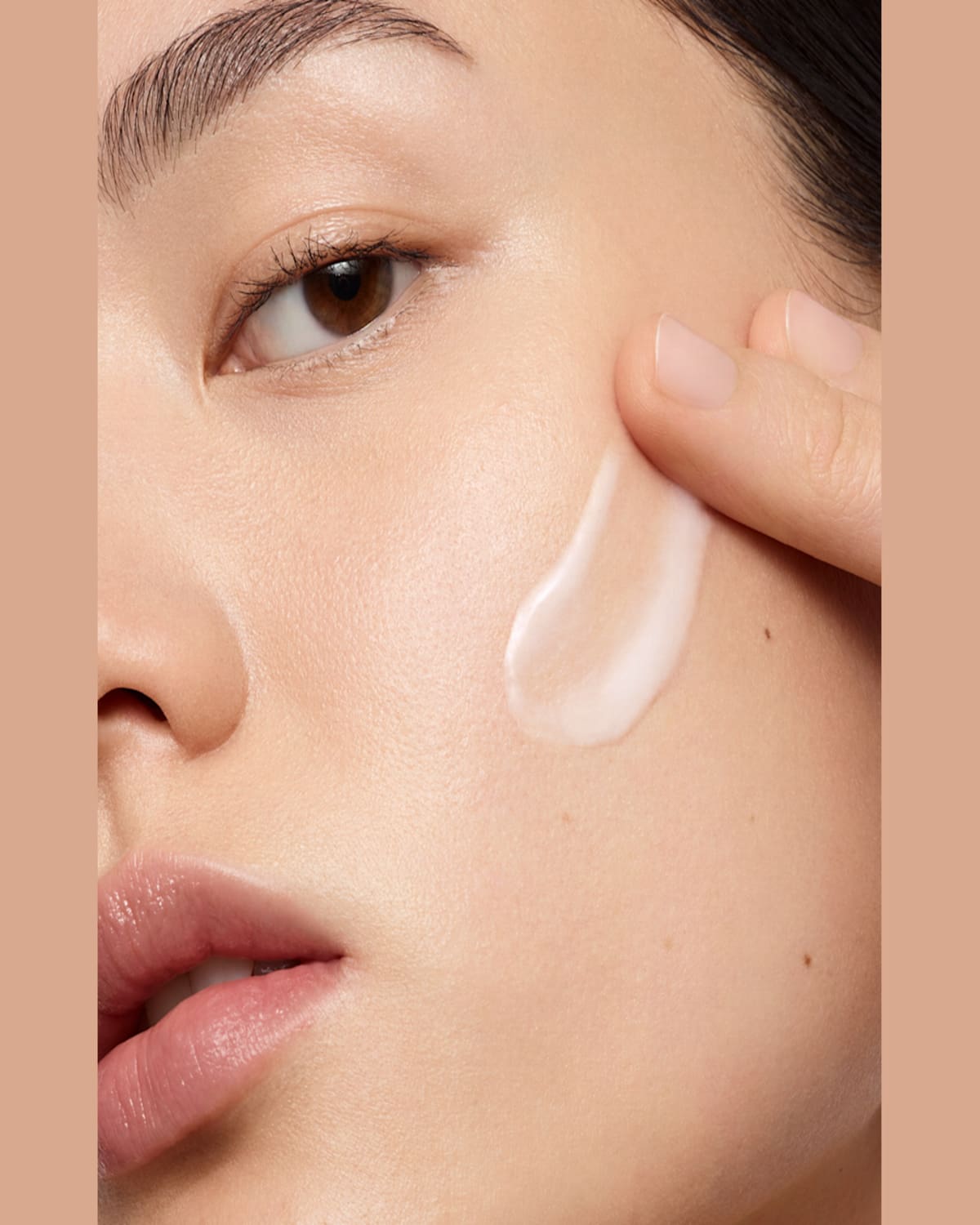 Givenchy 1 Oz. Le Soin Noir Lifting Serum