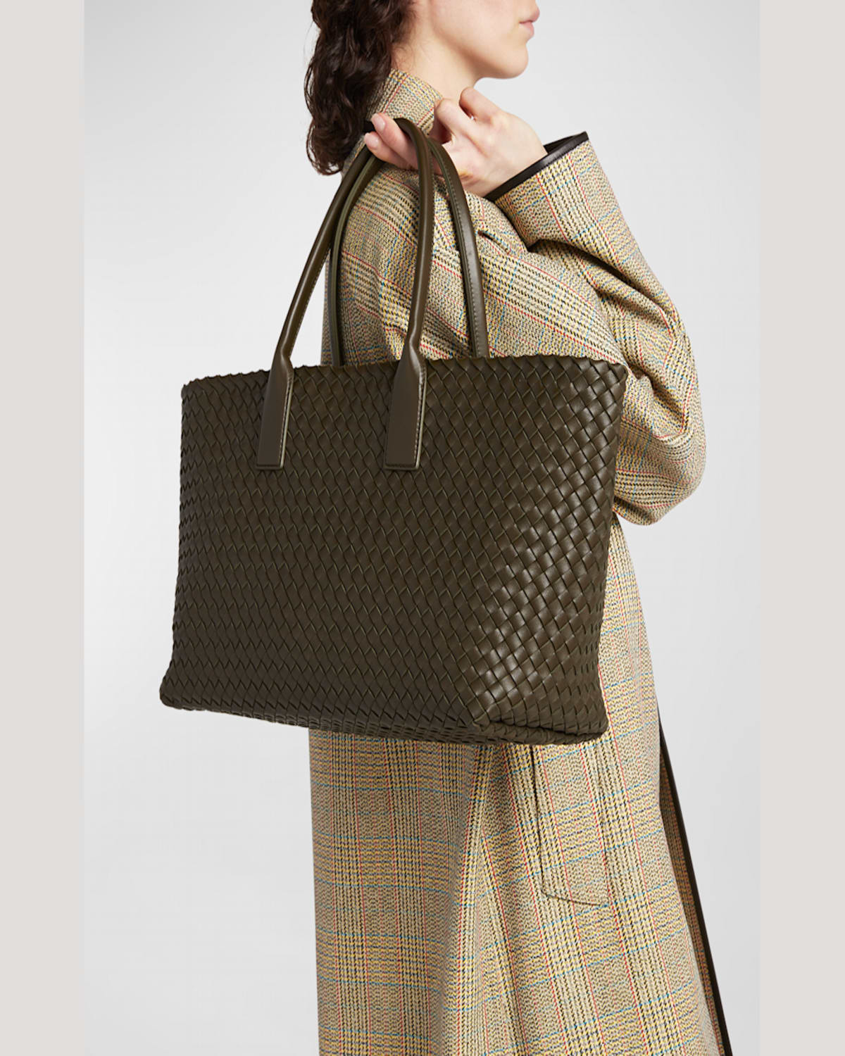 Bottega Veneta Medium Cabat Bag In Kaki-gold