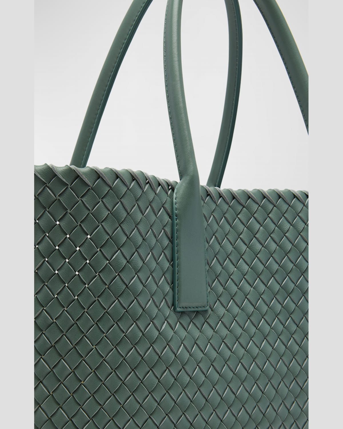 Bottega Veneta Medium Cabat Bag In Kaki-gold