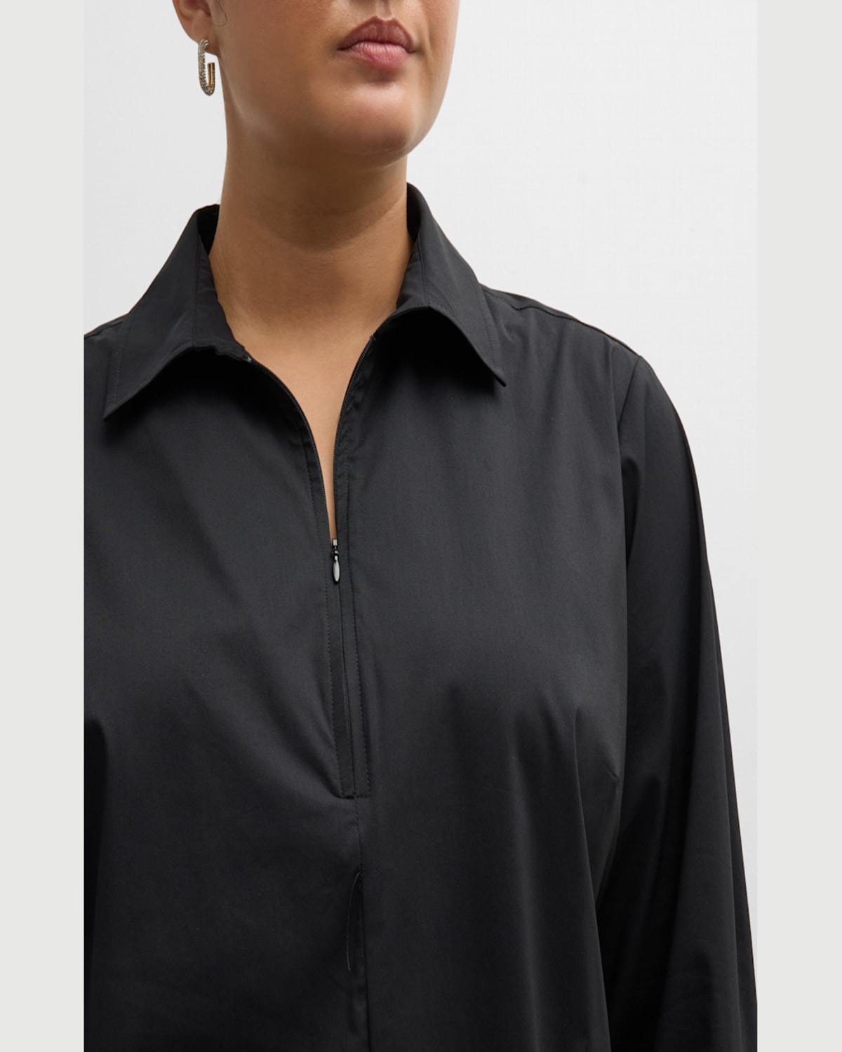FINLEY PLUS SIZE ENDORA ZIP-FRONT POPLIN TOP 