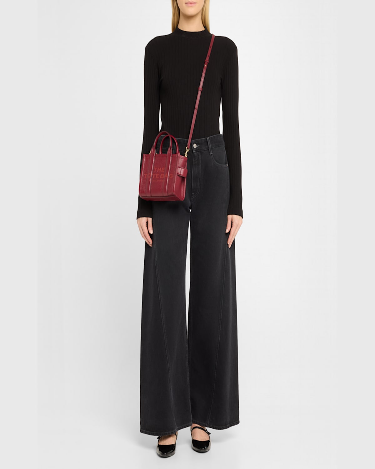 Marc Jacobs The Leather Crossbody Tote Bag In Cherry