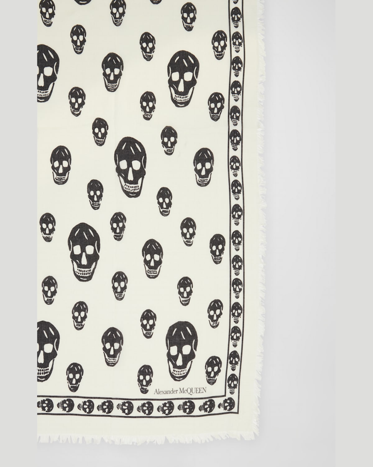 Alexander Mcqueen Skull Printed Frayed-edge Scarf In Black Ivory