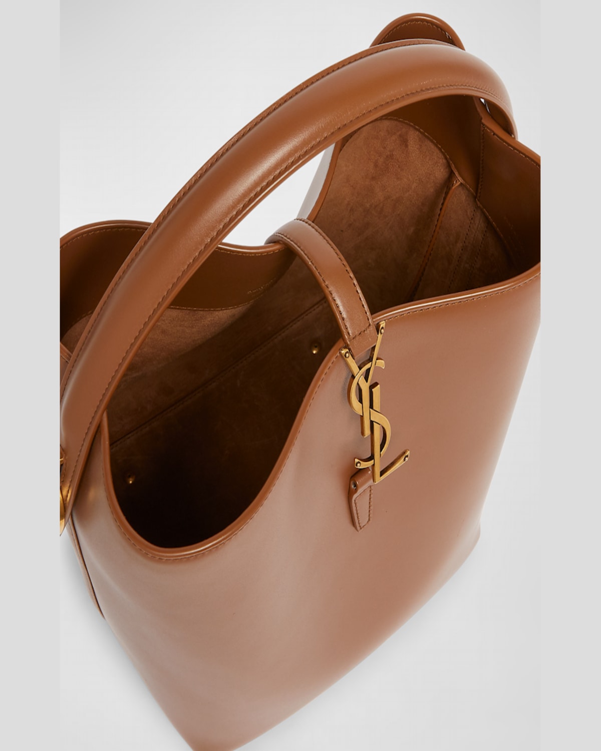 Saint Laurent Le 37 Ysl Bucket Bag In Smooth Leather In Fox
