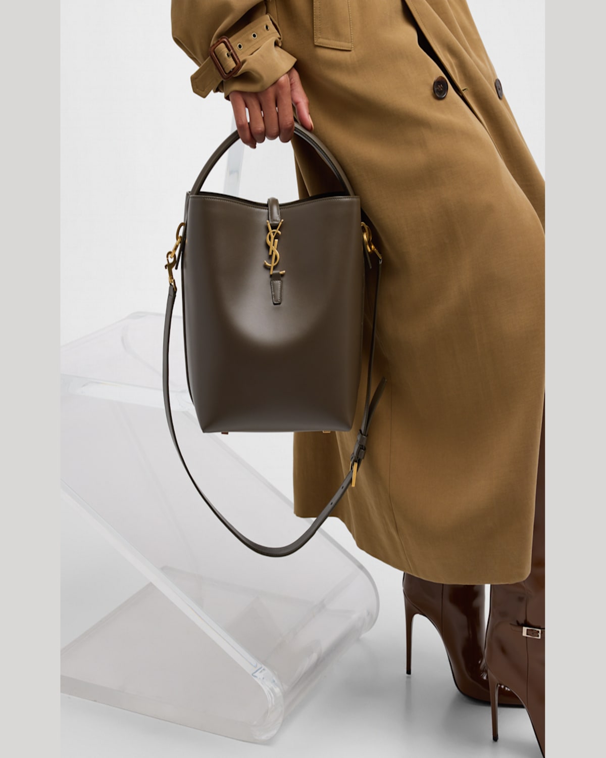 Saint Laurent Le 37 Ysl Bucket Bag In Smooth Leather In Deep Musk