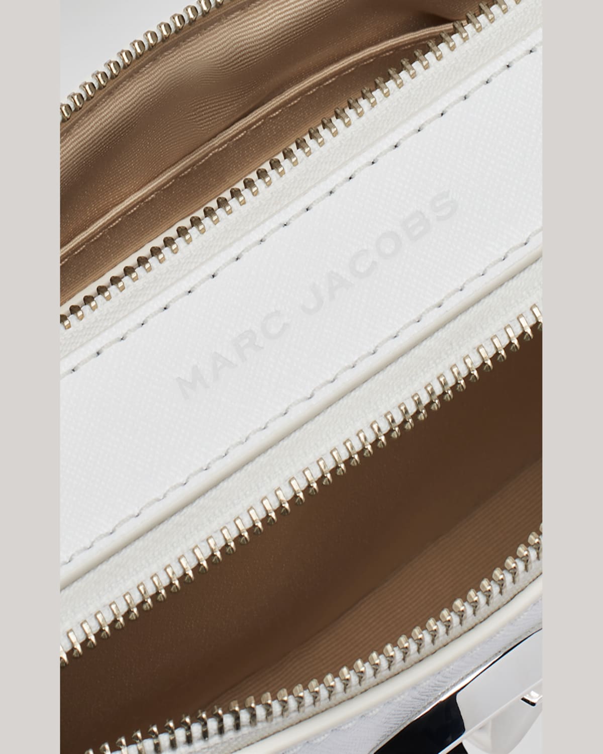 Marc Jacobs The Utility Snapshot In White