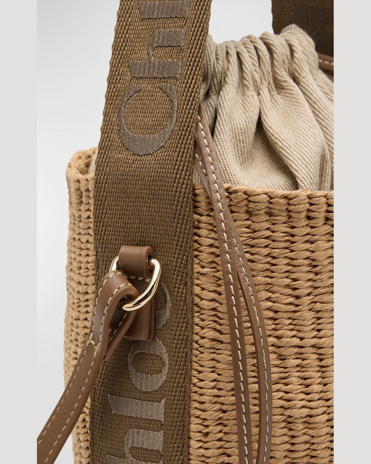 CHLOÉ WOODY SMALL MIFUKO BASKET BAG WITH LOGO WEBBING