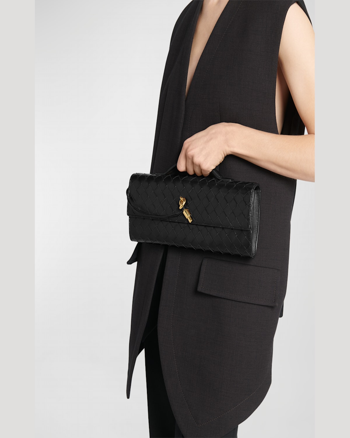 Bottega Veneta Long Andiamo Clutch Bag With Handle In Black