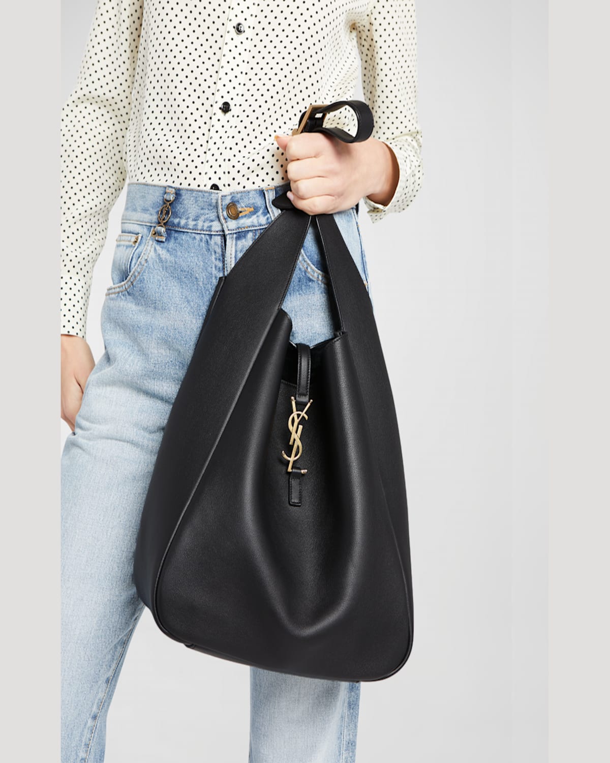 Saint Laurent Le 5a7 Large Ysl Shoulder Hobo Bag In Smooth Leather In Fox