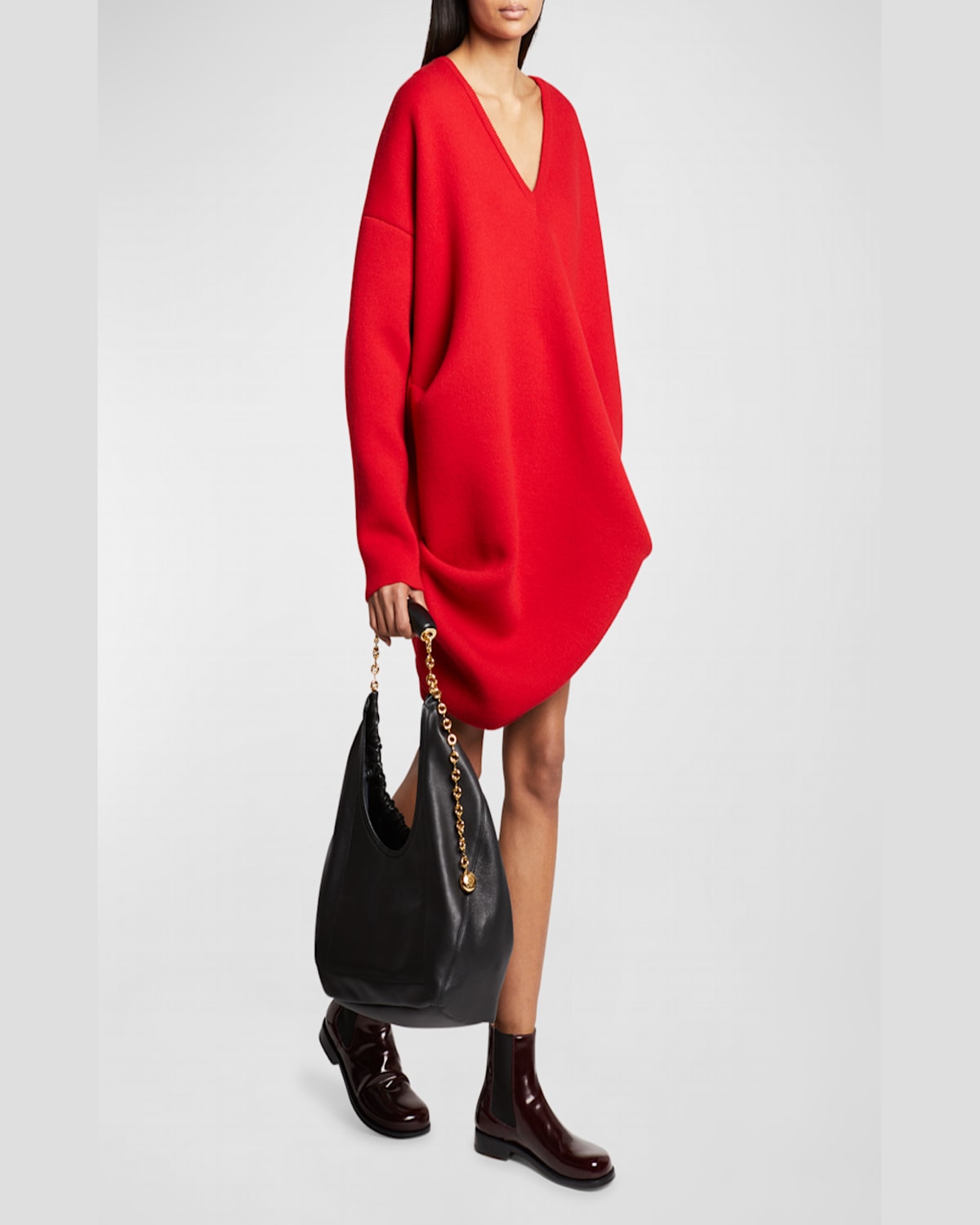 Loewe Squeeze Medium Shoulder Bag In Napa Leather In Neutral
