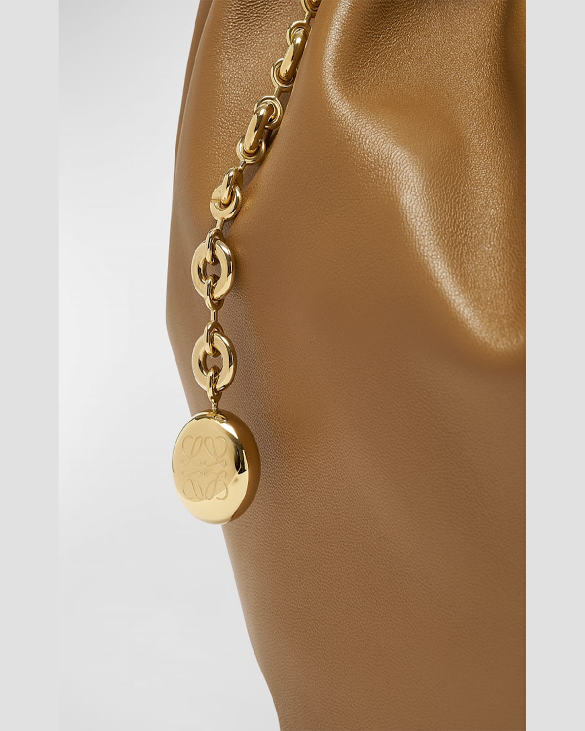 Loewe Squeeze Medium Shoulder Bag In Napa Leather In Neutral