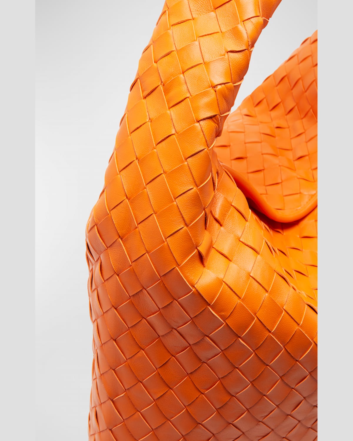 Bottega Veneta Large Hop Shoulder Bag In Travertine-muse
