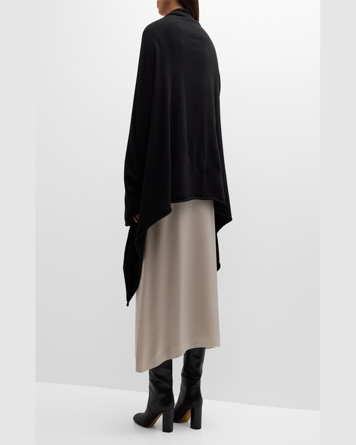 Vince Boiled Cashmere Knit Blanket Wrap In Blk
