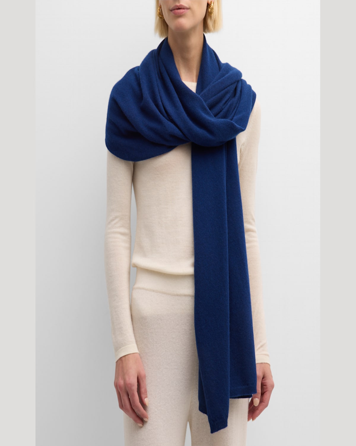 Sofia Cashmere Oversized Cashmere Travel Wrap In Pink
