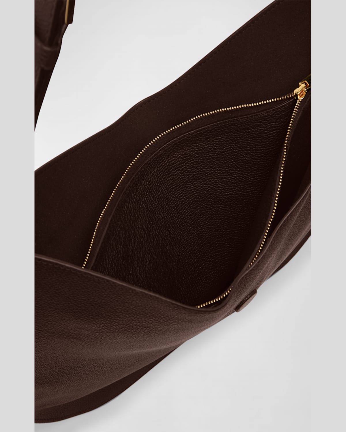 TOM FORD TARA LARGE HOBO CROSSBODY IN GRAINED LEATHER 