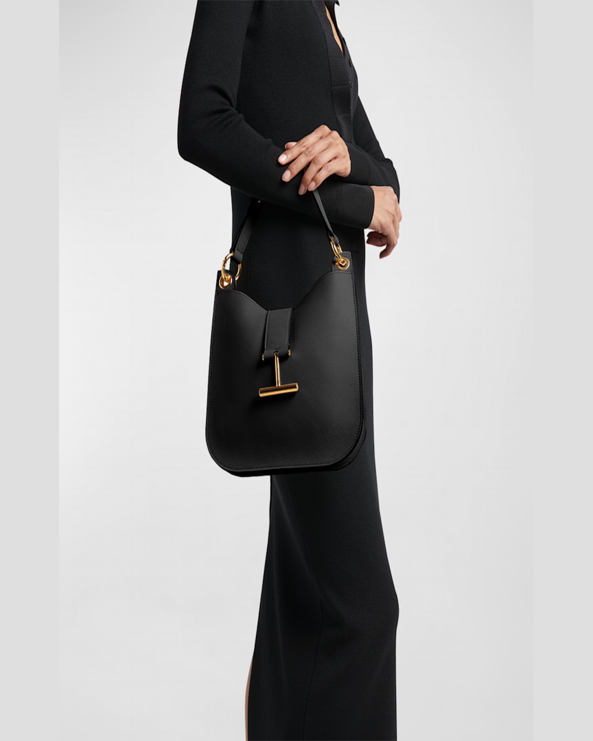 Tom Ford Tara Small Hobo Crossbody In Grained Leather In Greige