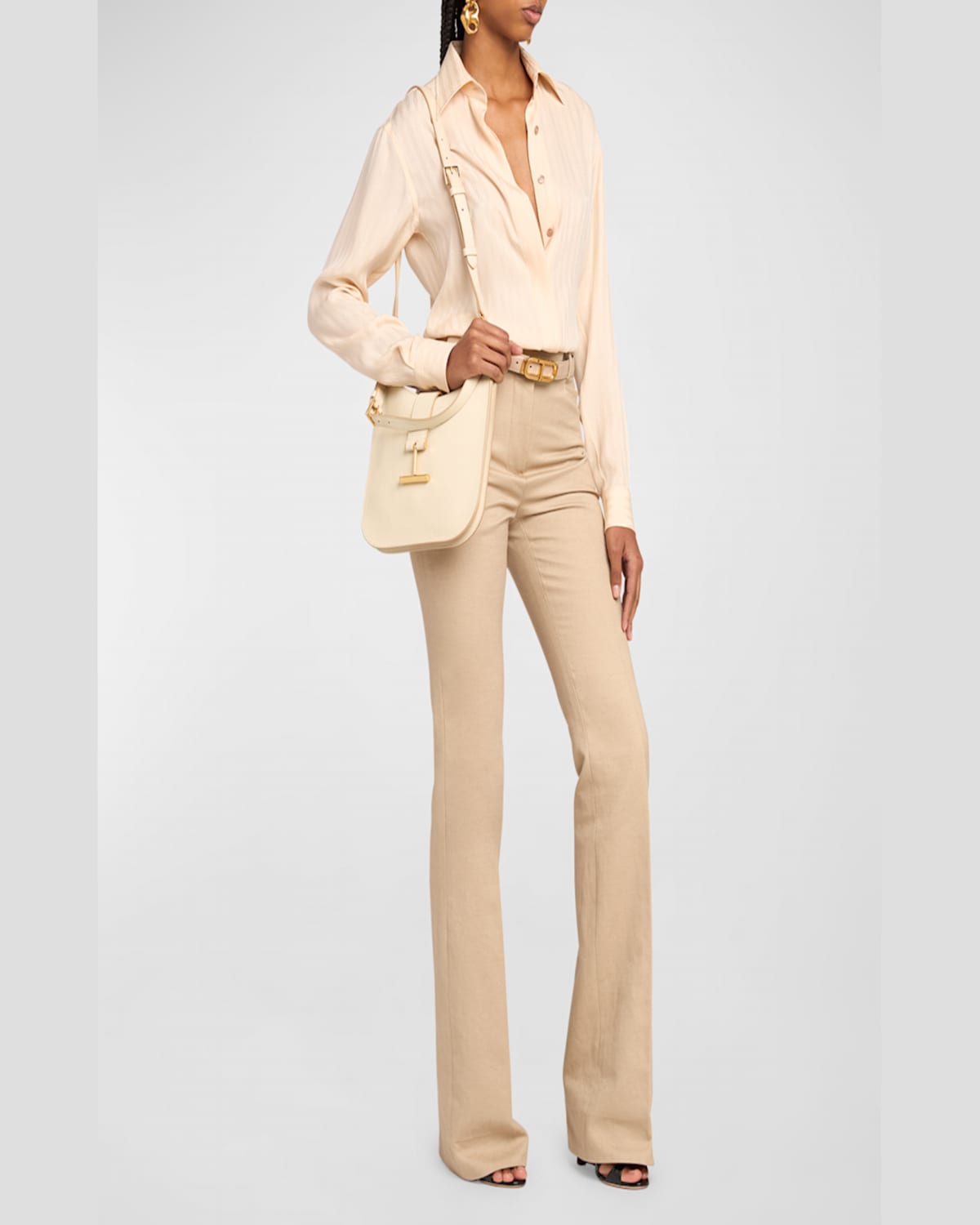 Tom Ford Tara Small Hobo Crossbody In Grained Leather In Neutral