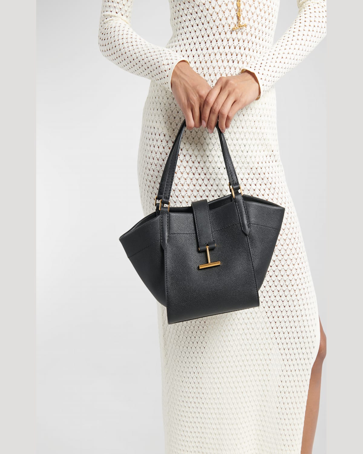 Tom Ford Tara Small Tote In Grained Leather In Cream