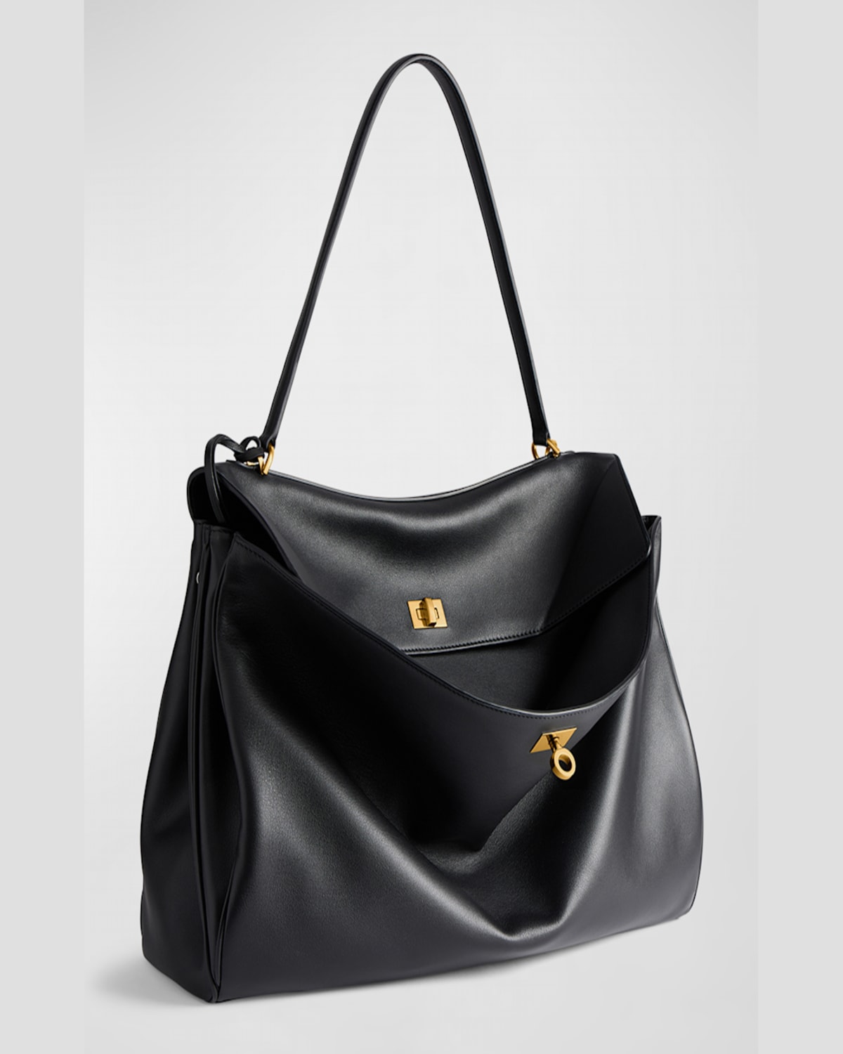 Balenciaga Rodeo Medium Leather Top-handle Bag In 2621 Latte