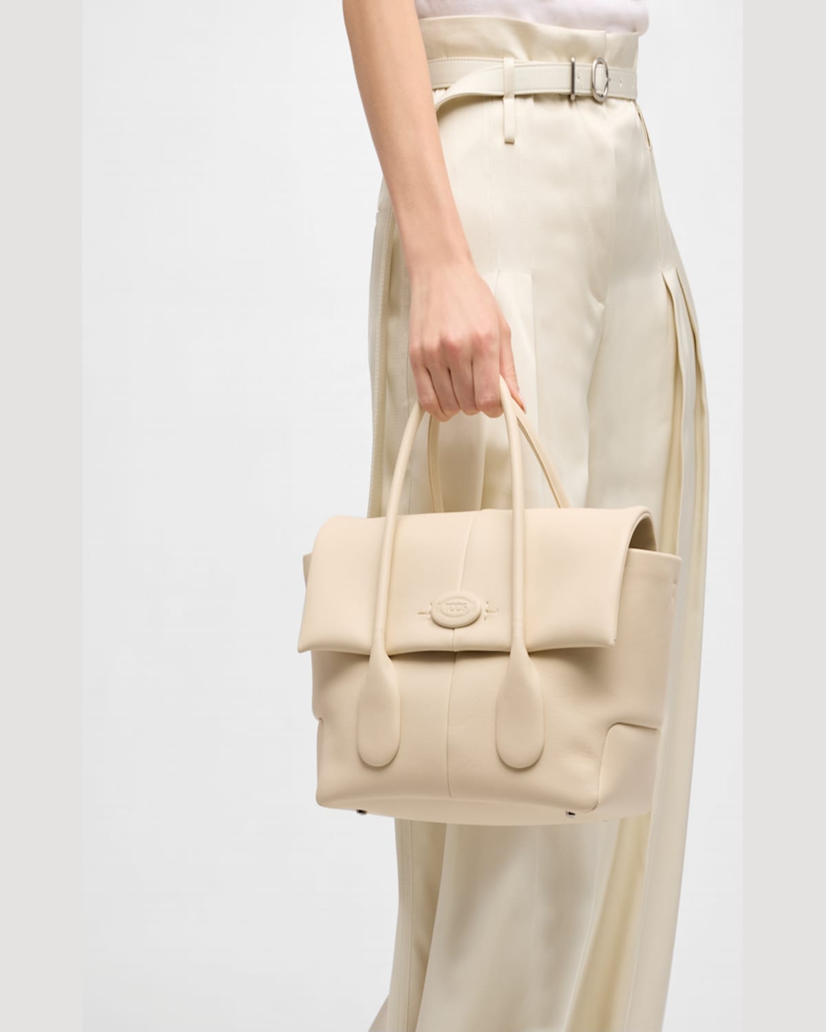 Tod's Flap Leather Top-handle Bag In Bianco Carrara