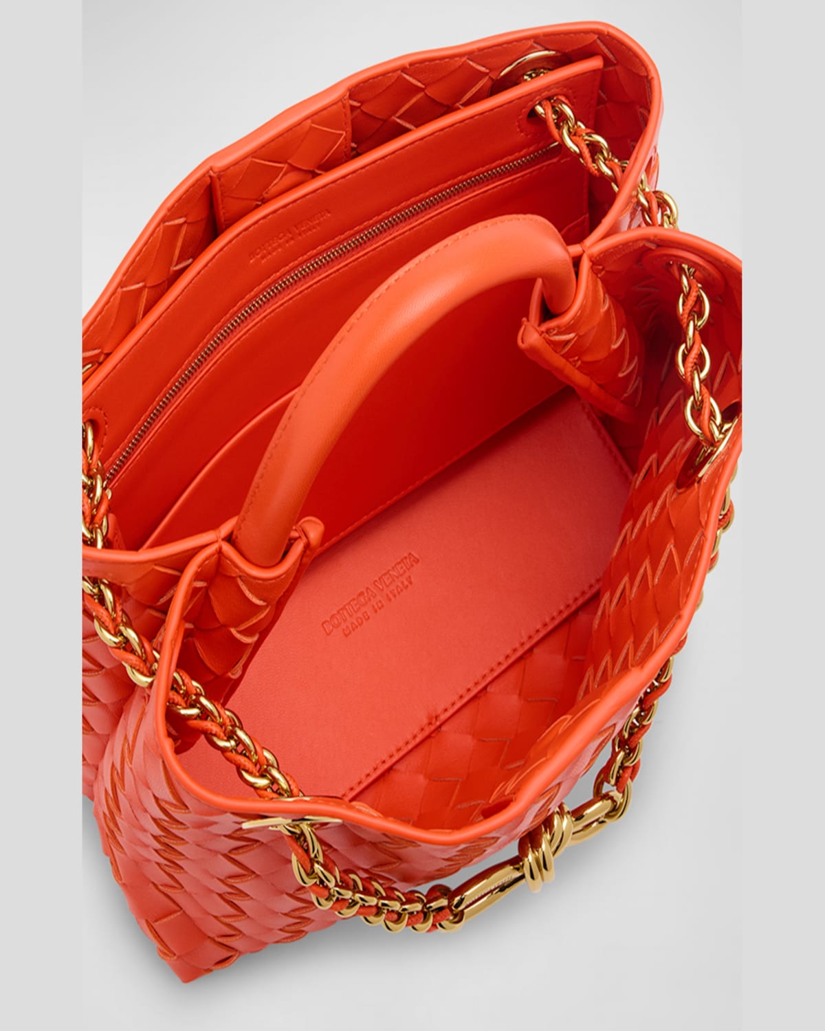 BOTTEGA VENETA SMALL ANDIAMO SHOULDER BAG WITH CHAIN STRAP