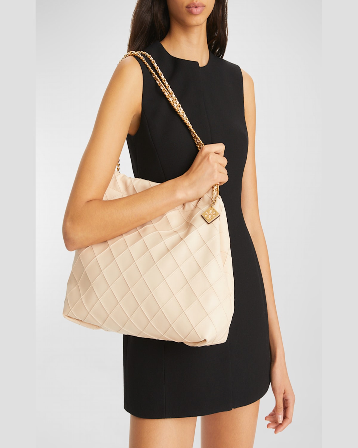 Tory Burch Fleming Drawstring Leather Hobo Bag In New Cream