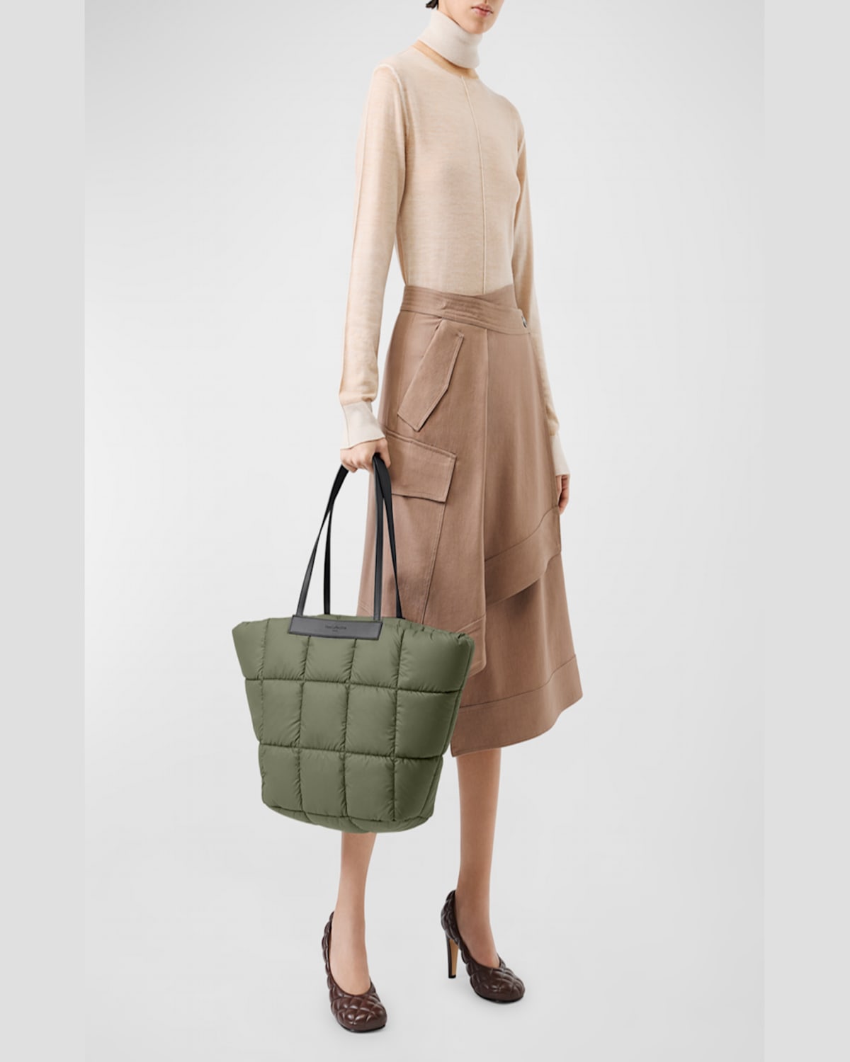 Veecollective Porter Max Quilted Tote Bag In Moss
