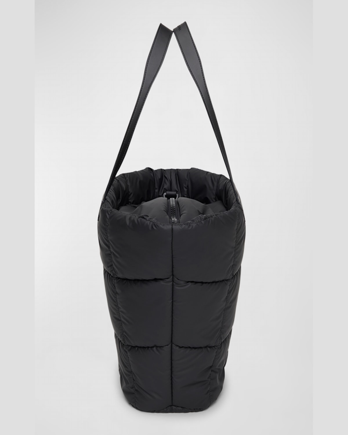 Veecollective Porter Max Quilted Tote Bag In Matt Black