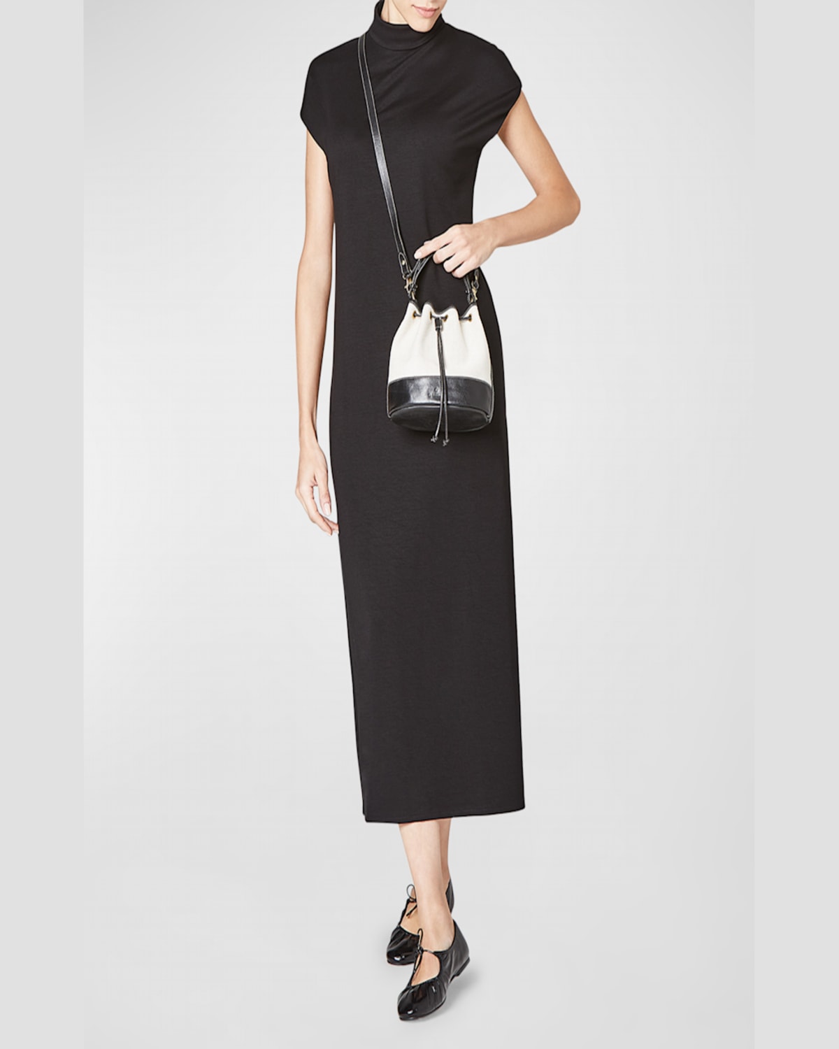 Il Bisonte Marini Drawstring Canvas Bucket Bag In Natural / Black