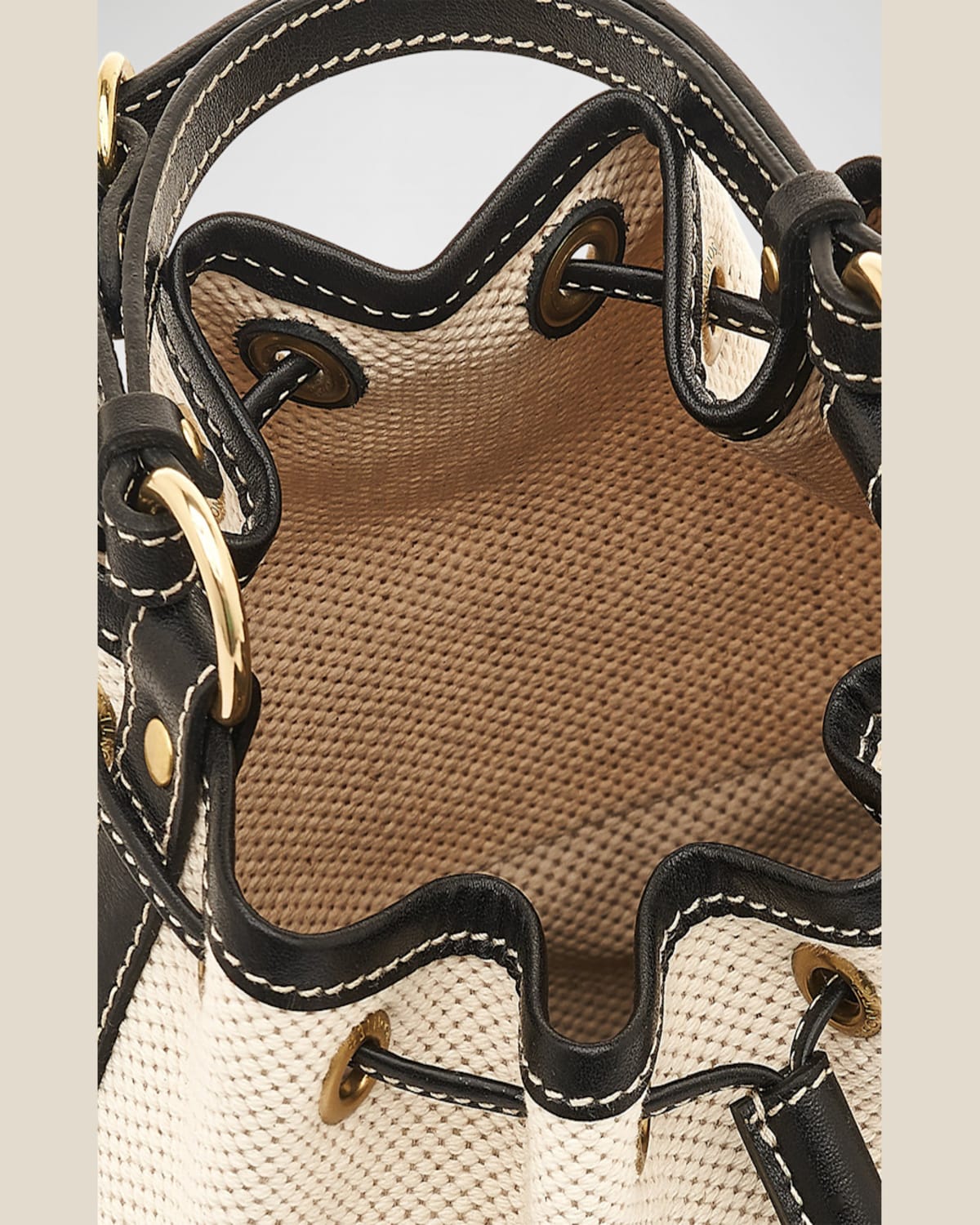 Il Bisonte Marini Drawstring Canvas Bucket Bag In Natural / Black