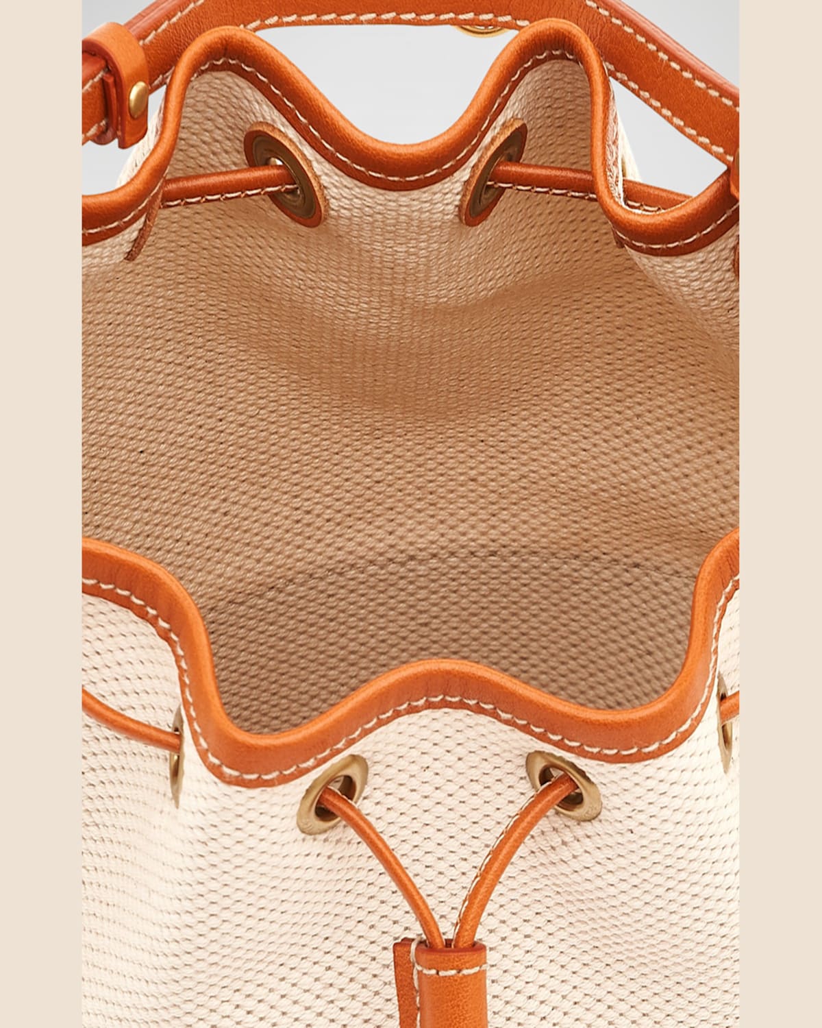 Il Bisonte Marini Drawstring Canvas Bucket Bag In Natural / Caramel