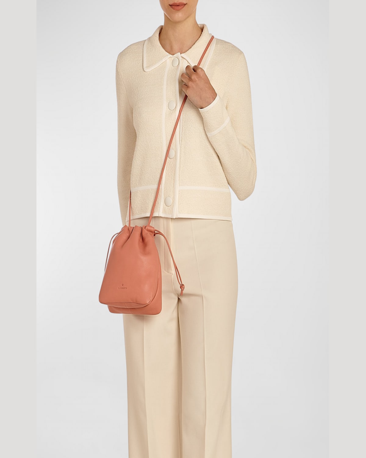 Il Bisonte Bellini Drawstring Leather Bucket Bag In Pompelmo
