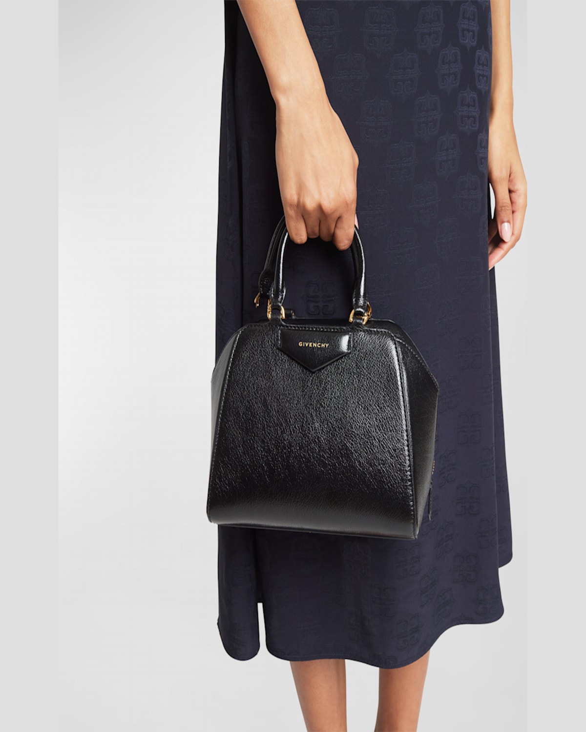 Givenchy Antigona Cube Mini Top-handle Bag In Shiny Tumbled Leather In Black
