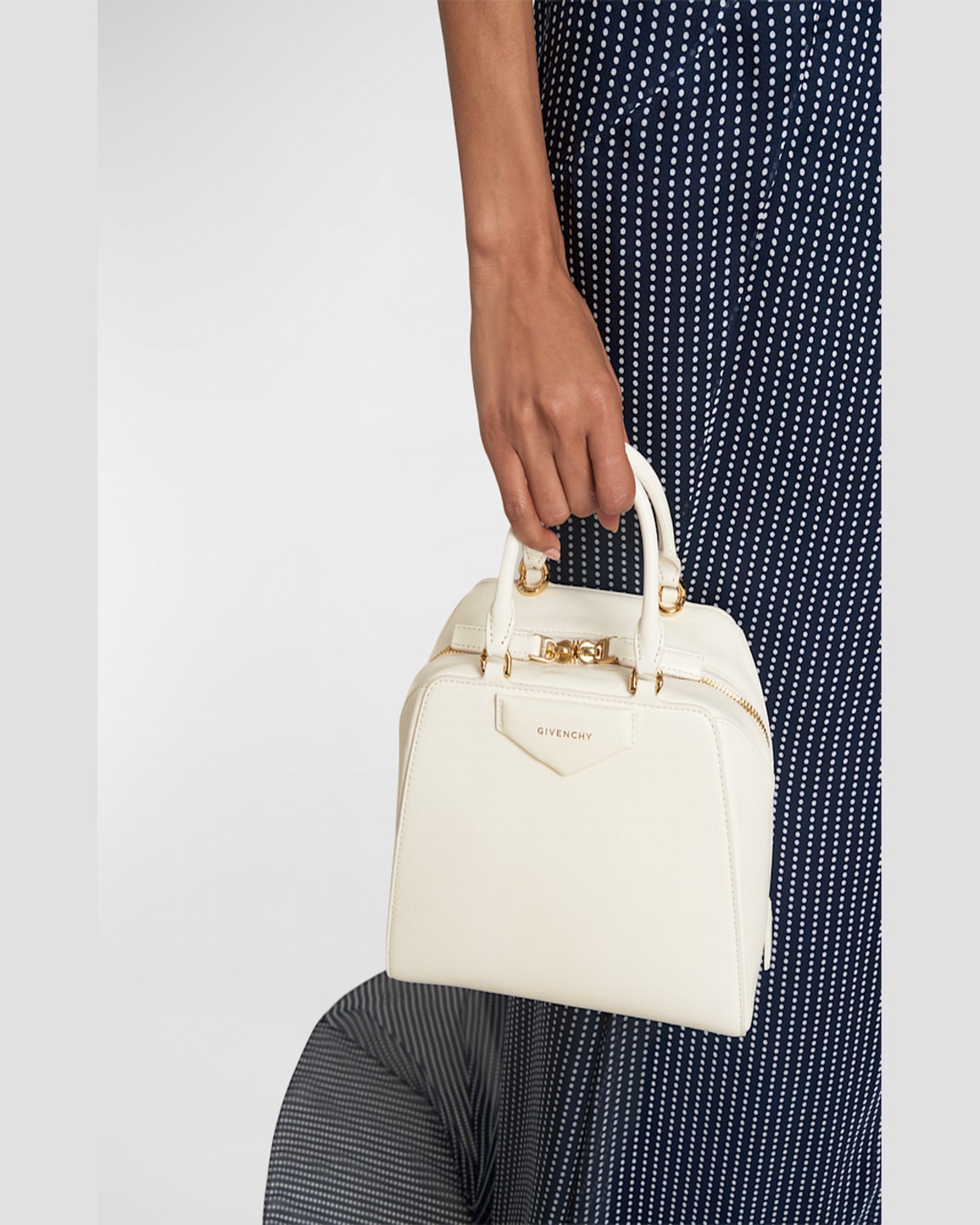 Givenchy Antigona Cube Mini Top-handle Bag In Shiny Tumbled Leather In Ivory