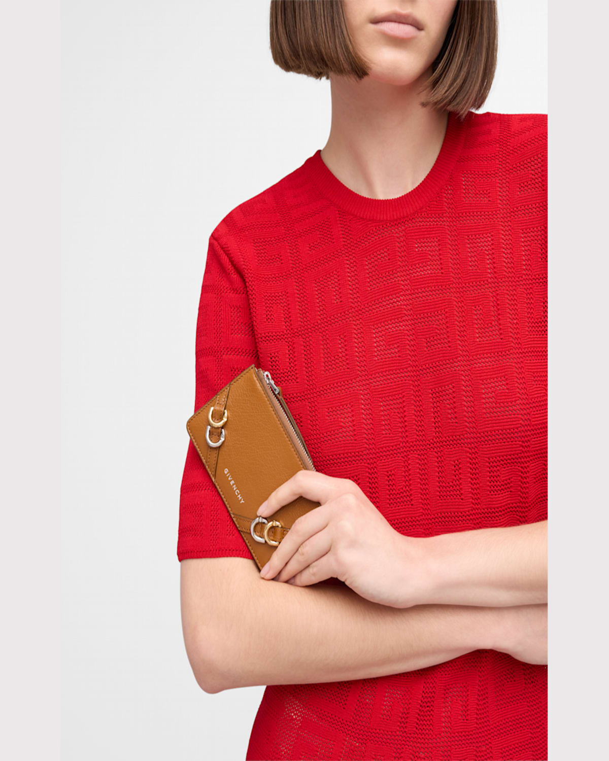 Givenchy Women's Voyou Zipped Card Holder In Leather In Soft Tan