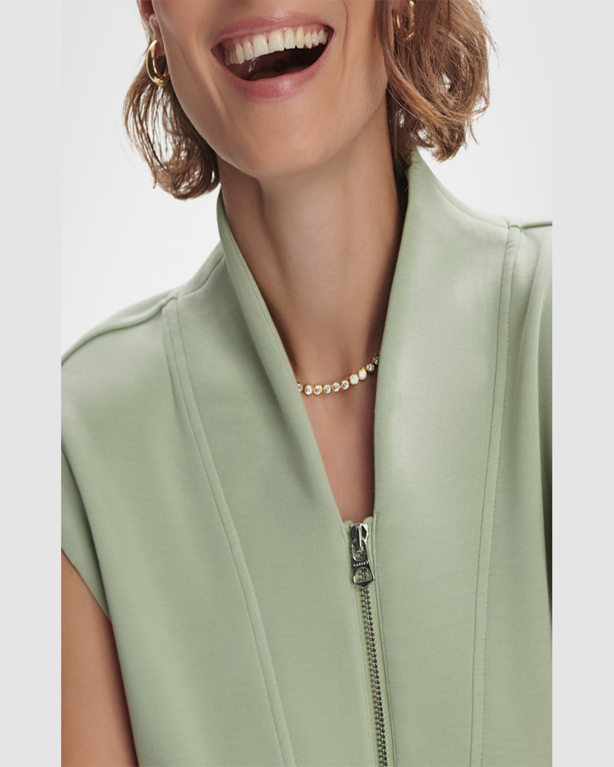 Varley Loretta Half-zip Sleeveless Sweatshirt In Snow Sage