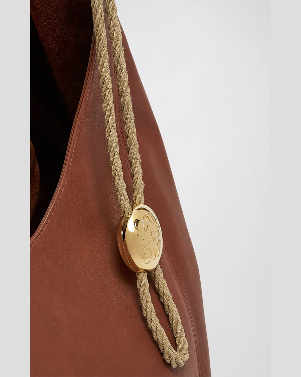 Loewe X Paula's Ibiza Squeeze Xl Shoulder Bag In Leather In Tan