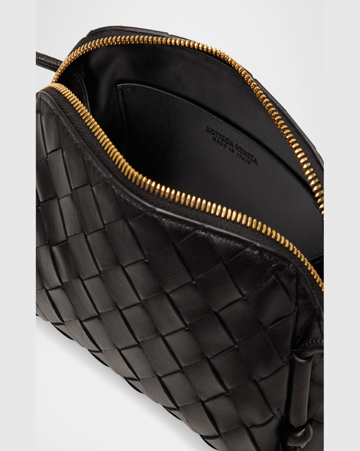 Bottega Veneta Zip Leather Pouch Shoulder Bag In Black