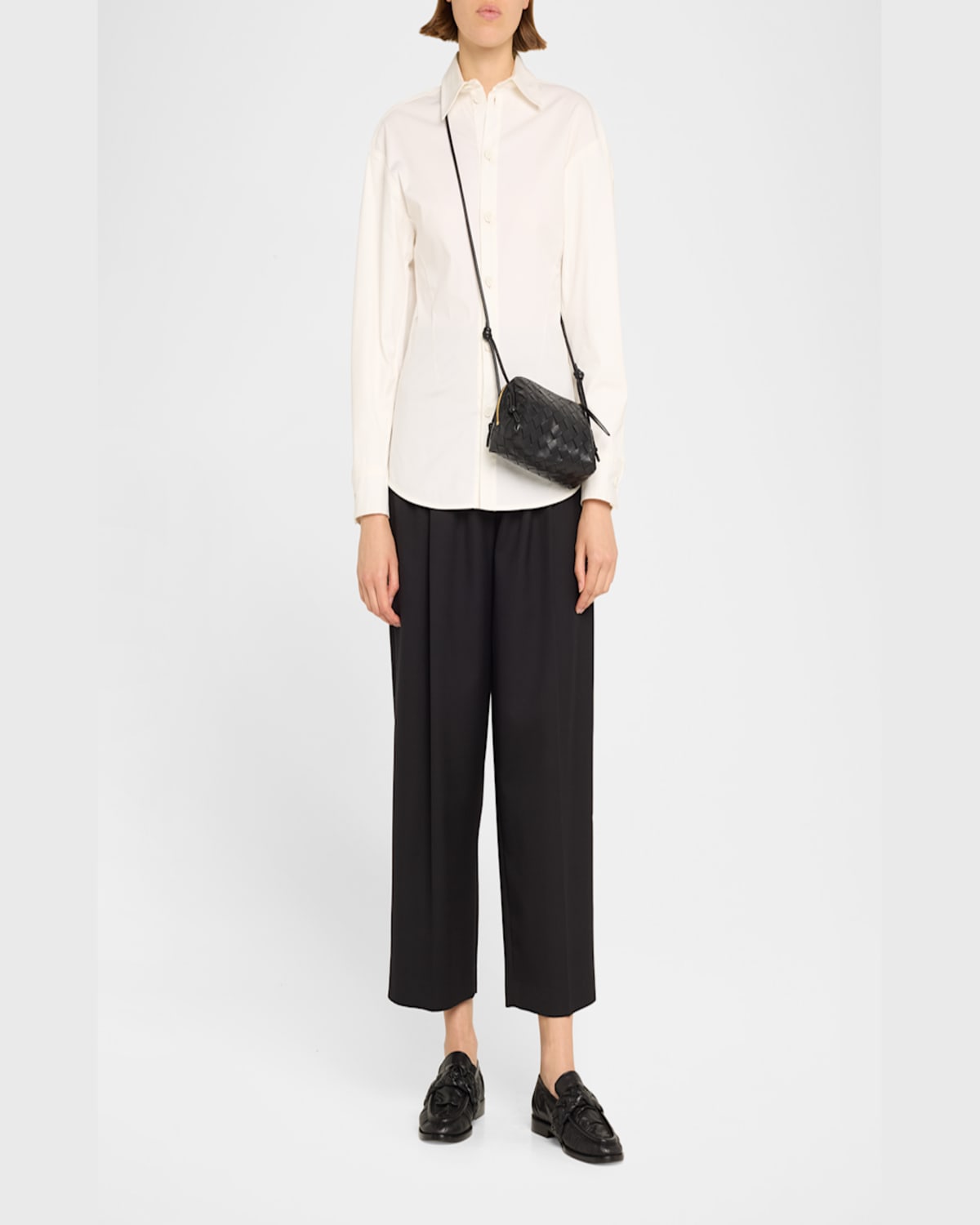 Bottega Veneta Zip Leather Pouch Shoulder Bag In Black