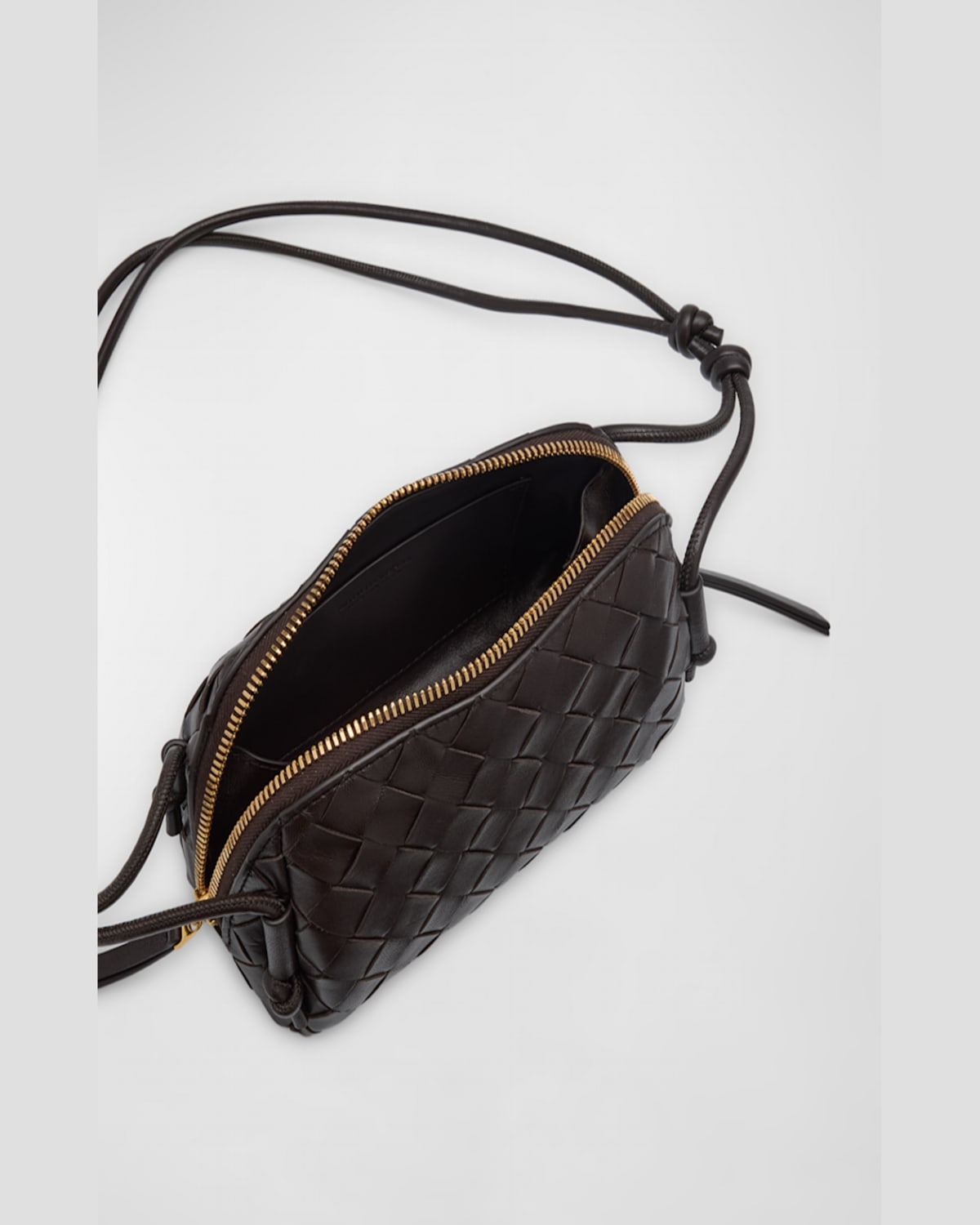 Bottega Veneta Zip Leather Pouch Shoulder Bag In Black
