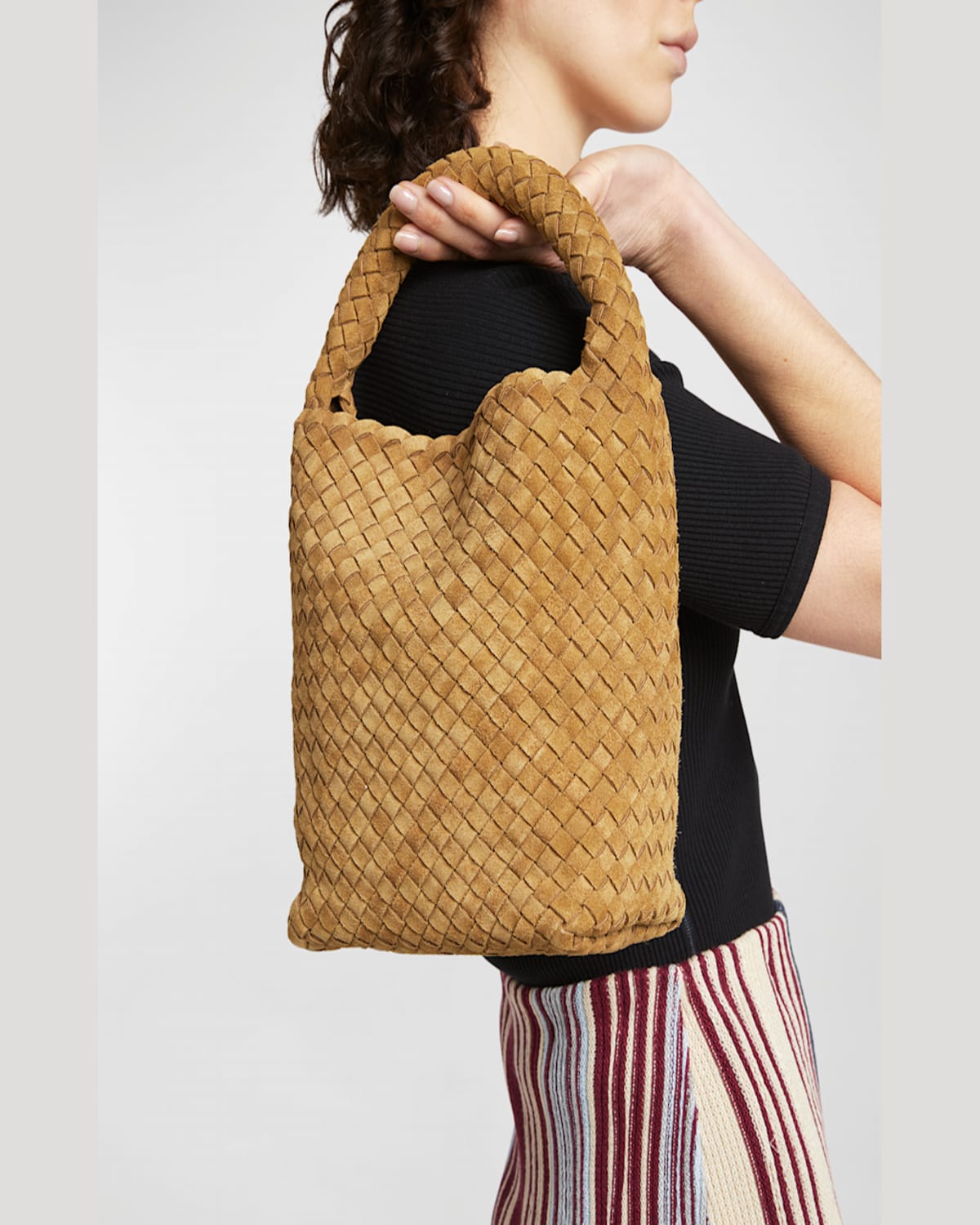 Bottega Veneta Cabat Suede Cashmere Bucket Bag In Dark Praline