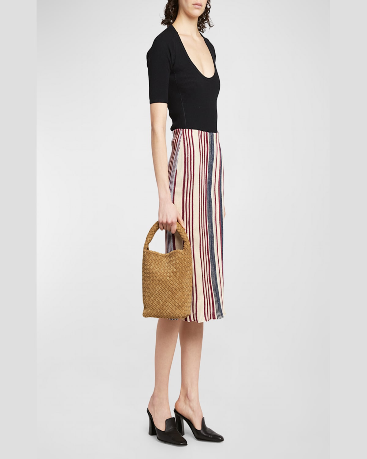 Bottega Veneta Cabat Suede Cashmere Bucket Bag In Dark Praline