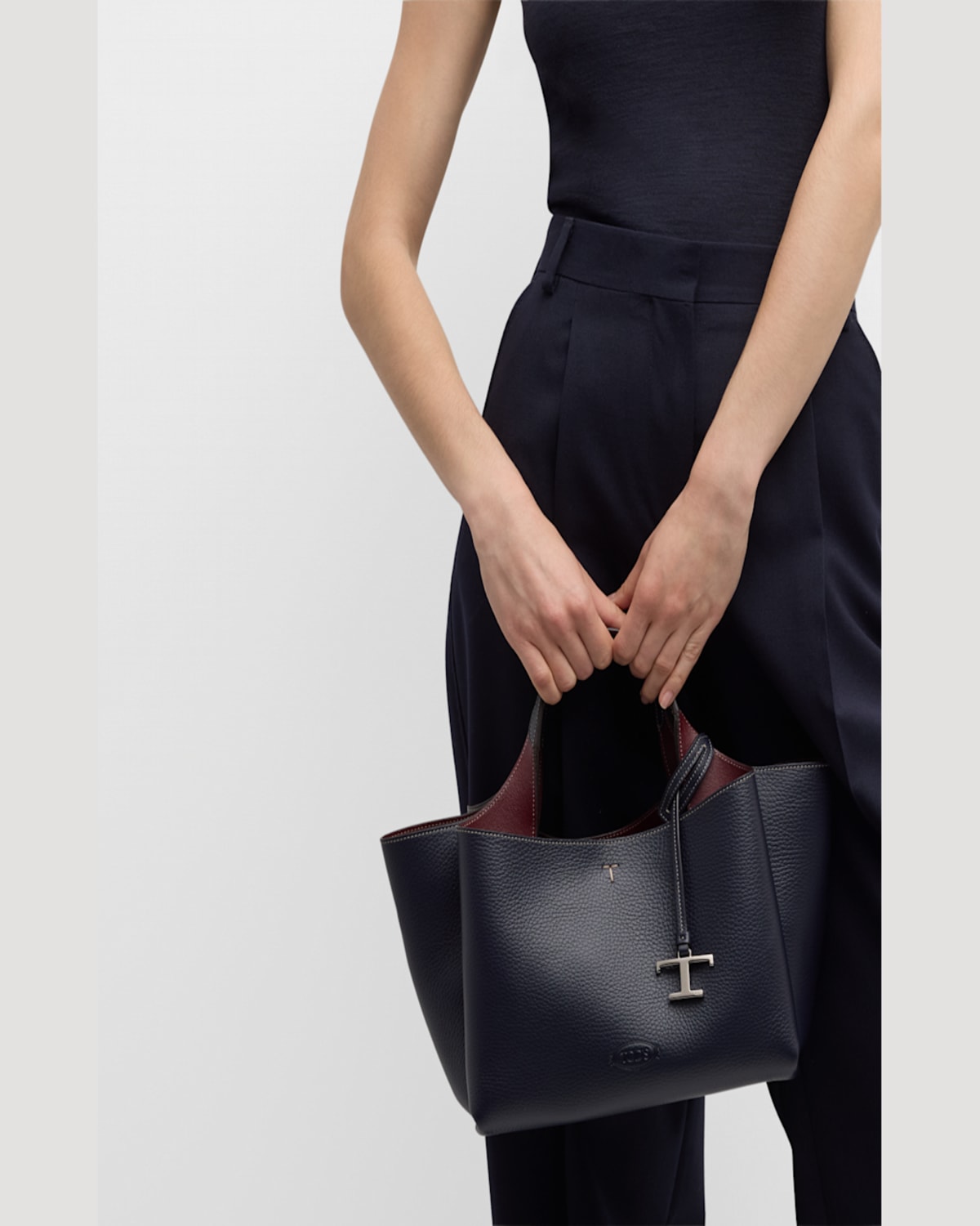 Tod's Calf Leather Tote Bag In Navy